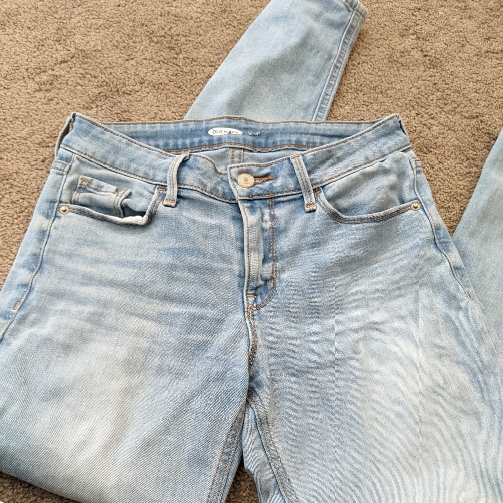 Light wash jeans